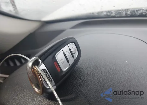 2011 Audi Q5 3.2 Premium Plus z USA, uszkodzony, nr VIN WA1DKAFP0BA025882